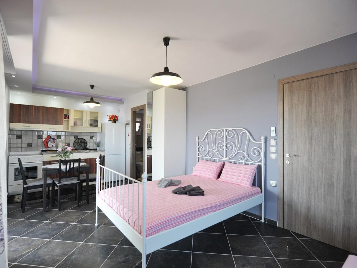 Alice Wonderland Home Nea Flogita Halkidiki Exteriör bild